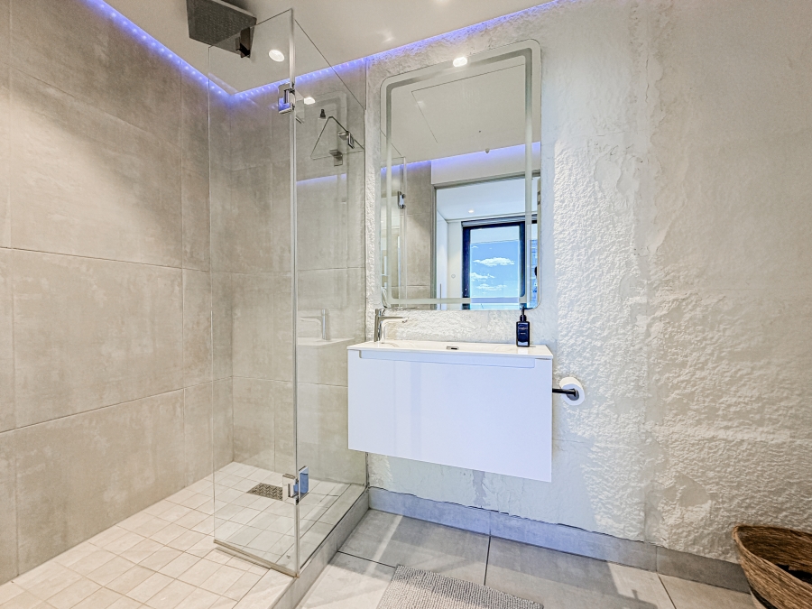 2 Bedroom Property for Sale in Cape Town City Centre Western Cape